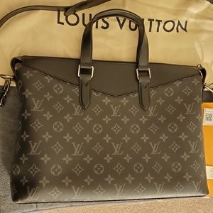 Louis Vuitton Monogram Eclipse Explorer Briefcase - Black Briefcases, Bags  - LOU766355